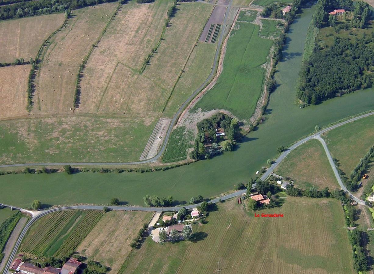 Gite La Garauderie Vila L'Ile-d'Elle Exterior foto